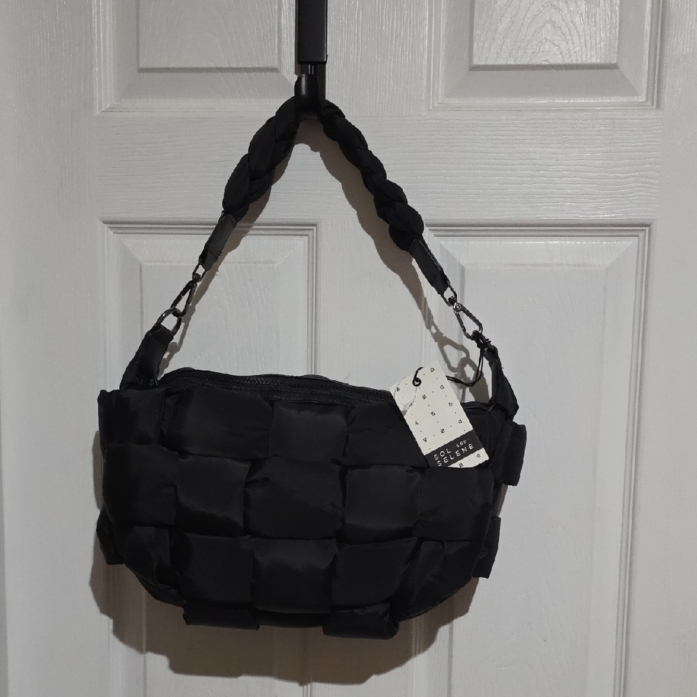 Elegant Black‎ Woven Shoulder Bag